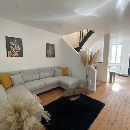 Holiday home Agreable Et Vaste Maison Centre *