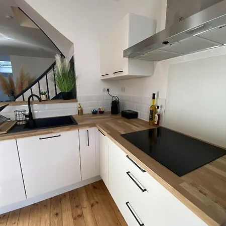 Holiday home Agreable Et Vaste Maison Centre